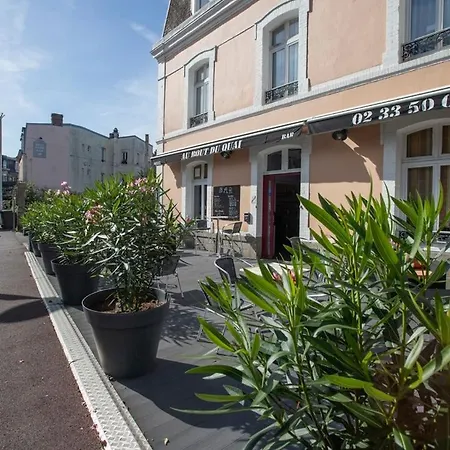 Au Bout Du Quai Hotel