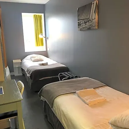 Au Bout Du Quai Otel 3*