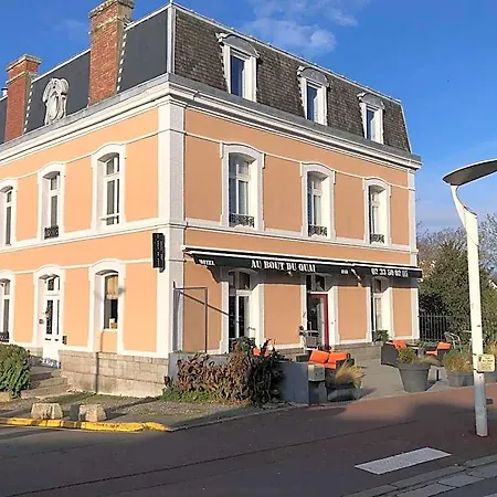 Au Bout Du Quai