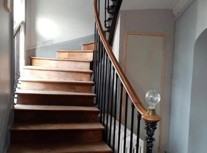 Au Bout Du Quai Granville