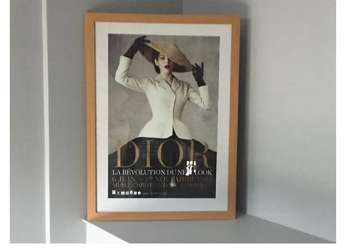 Au Bout Du Quai Granville