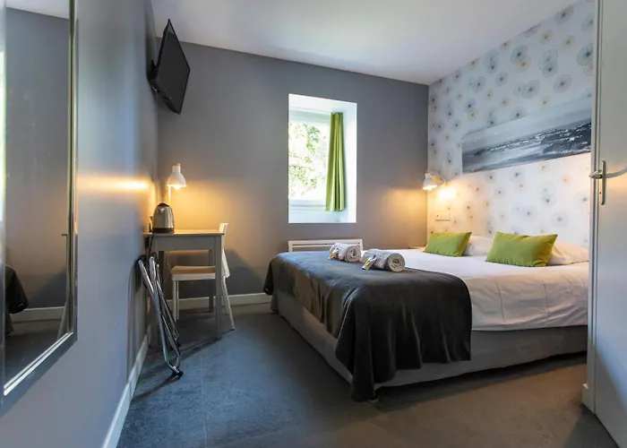 Au Bout Du Quai ホテル