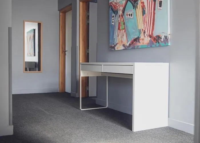 Au Bout Du Quai ホテル グランビル